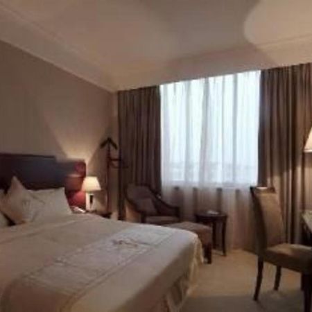 Qingdao Royal Garden Hotel Extérieur photo