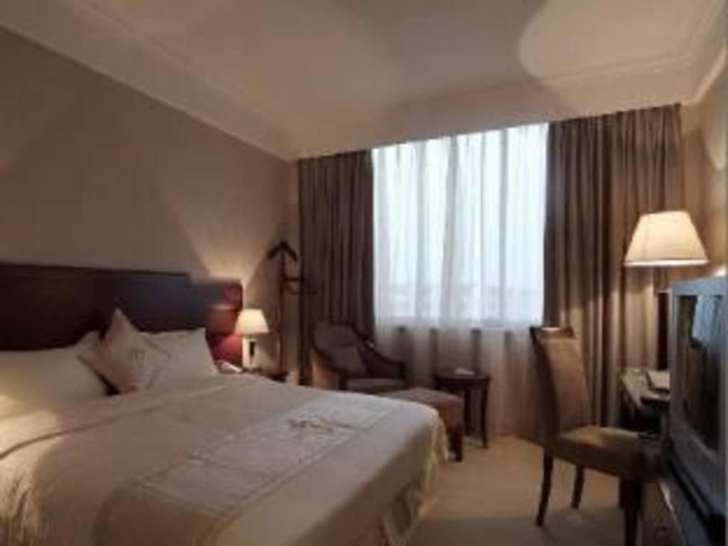 Qingdao Royal Garden Hotel Extérieur photo