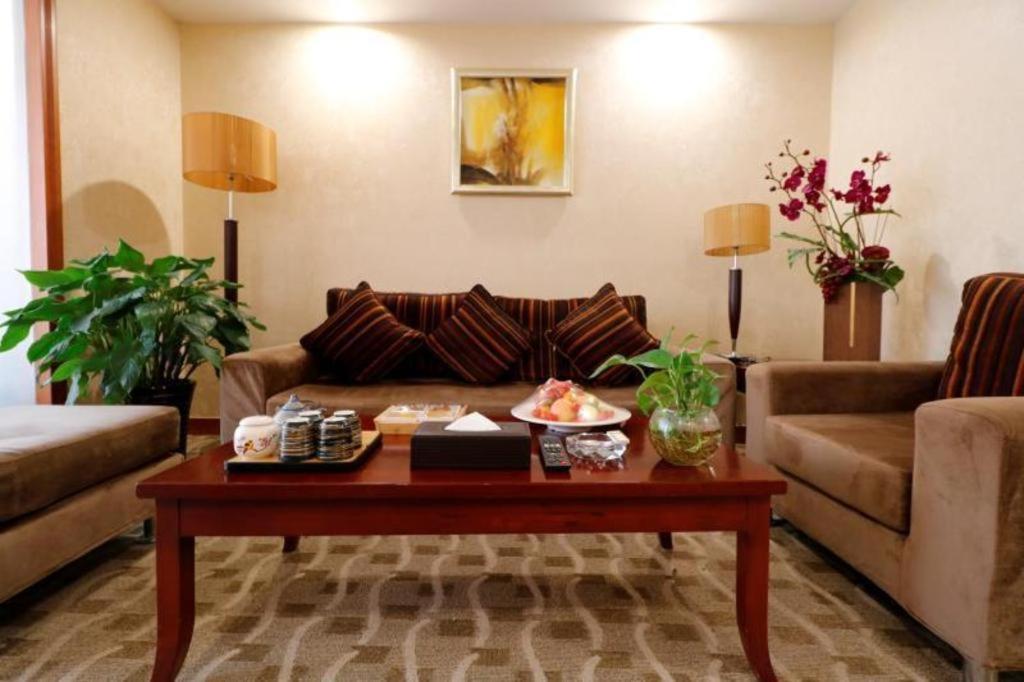 Qingdao Royal Garden Hotel Extérieur photo