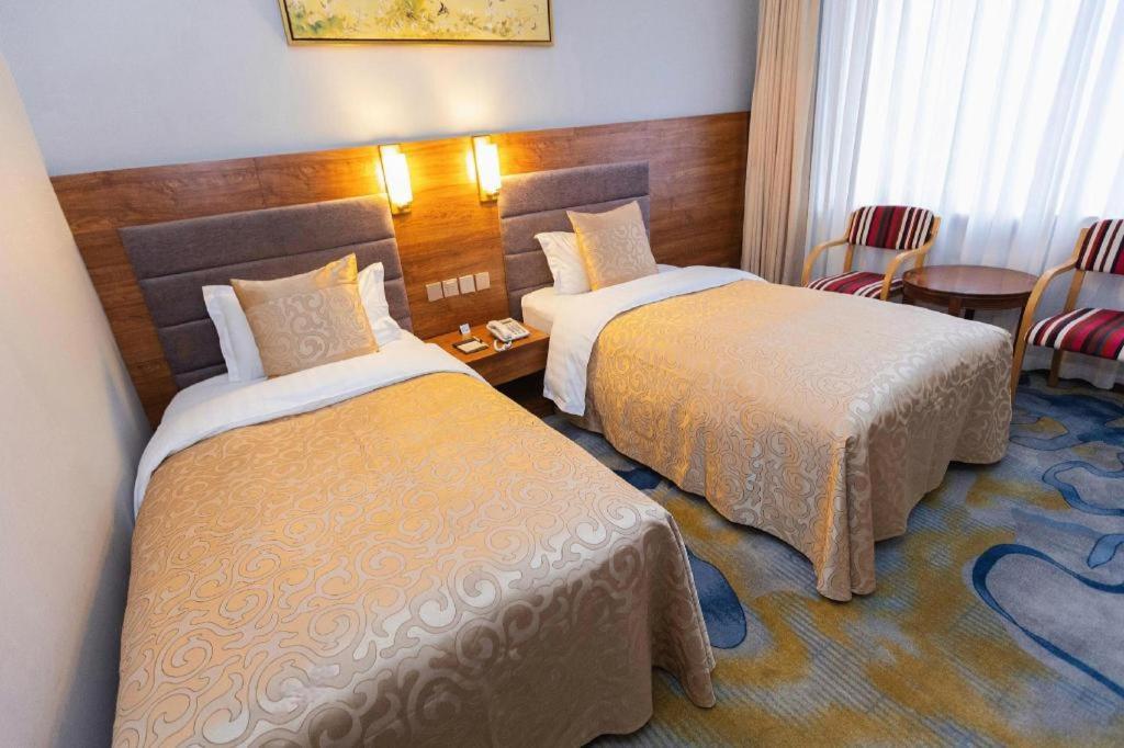Qingdao Royal Garden Hotel Extérieur photo