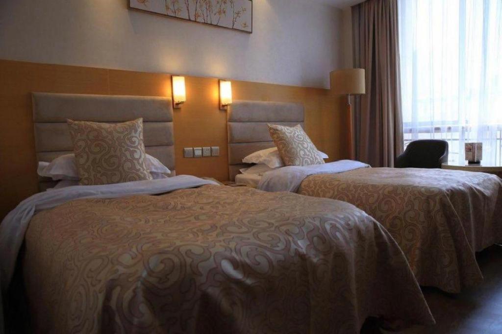 Qingdao Royal Garden Hotel Extérieur photo